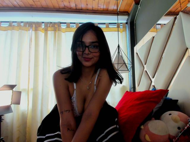 NicollSanchez - Live porn &amp; sex cam - 25435405