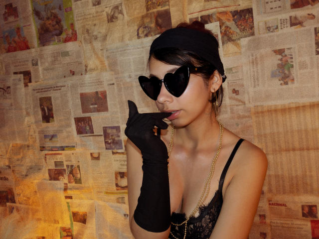 ZoeWinfrey - Live porn &amp; sex cam - 25439853