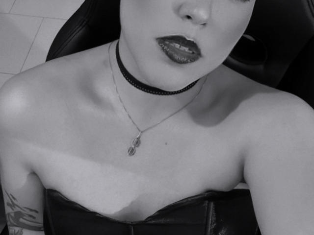 DakotaWolfy - Live sexe cam - 25442221
