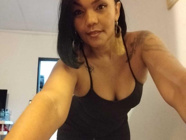 ExoticLyla - Live porn &amp; sex cam - 25442381