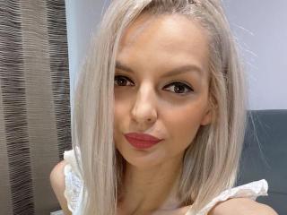 DouceAmelia - Live porn &amp; sex cam - 25450521