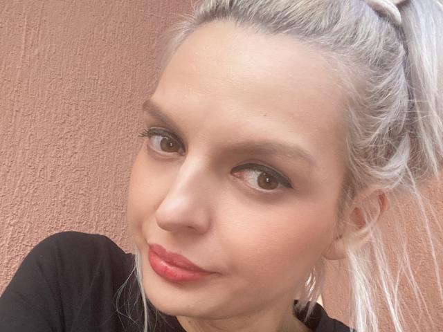 DouceAmelia - Live porn &amp; sex cam - 25450537