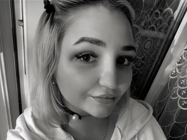 WendyMoira69 - Live Sex Cam - 25451413