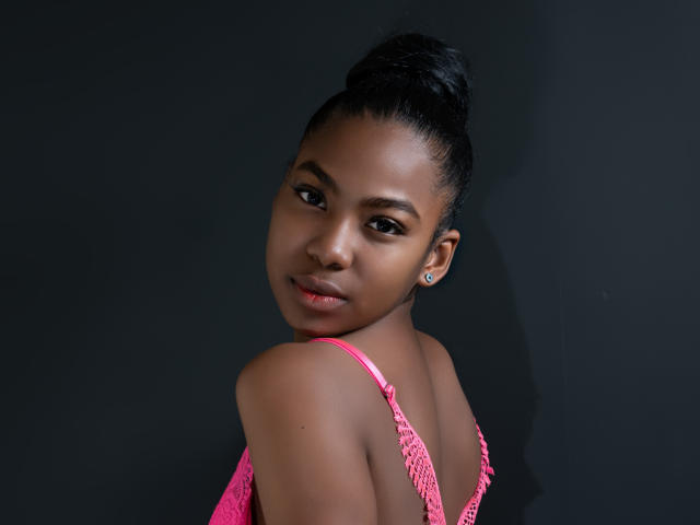 AriianaBlake - Live sexe cam - 25454645