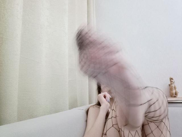 WollyMolly - Live Sex Cam - 25457081