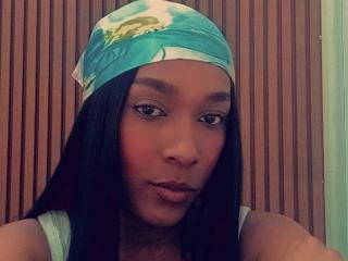 EvelyneBonnet - Live sex cam - 25457905