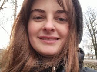 AngelaWinter - Live sex cam - 25459905