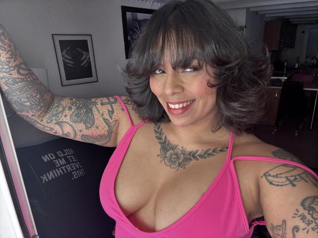 Chili - Live Sex Cam - 25460729