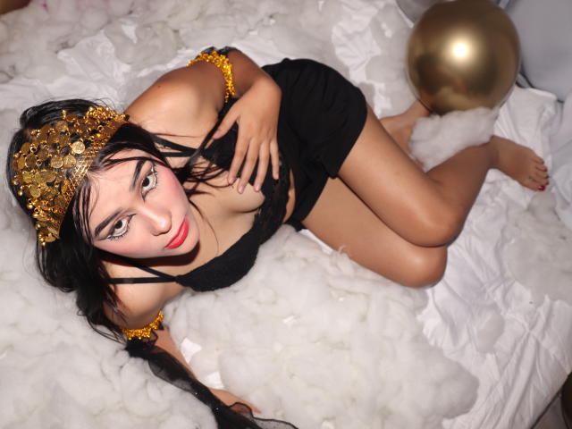 JulietaGarcia - Sexe cam en vivo - 25464709