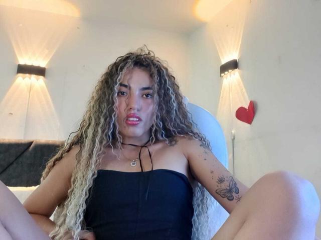 LiliRose69 - Sexe cam en vivo - 25465345