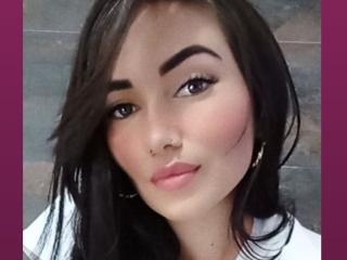 EmmaQueeny - Live sex cam - 25471245