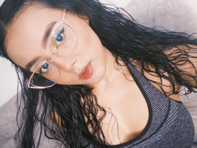 SofiaBrowm - Live porn &amp; sex cam - 25473893
