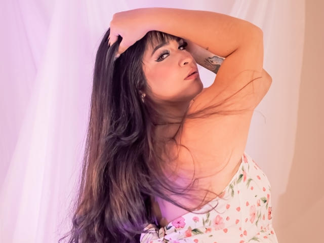 AntonelaPark - Live Sex Cam - 25473913