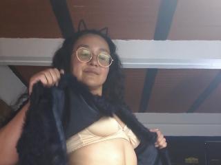 EskelaTheHuntress - Live porn &amp; sex cam - 25474361