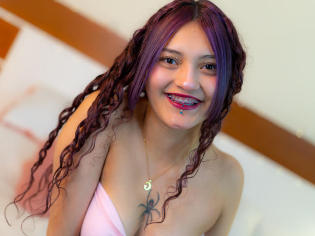 EmilyLorenz - Live sexe cam - 25476493