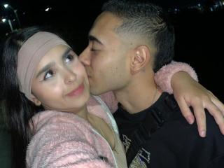 ZoeAndJames - Live sex cam - 25476649