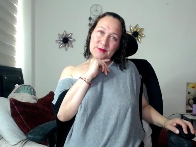 AnyaGreen - Live porn &amp; sex cam - 25479441