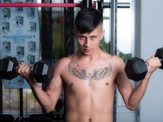 FredyOfficial - Live porn &amp; sex cam - 25479817