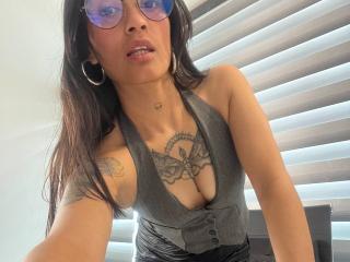 NiaWhite - Live porn &amp; sex cam - 25480293