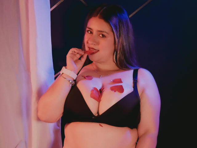 MelindaBoobs - Live porn &amp; sex cam - 25481981