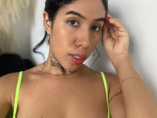 Chanelly - Live Sex Cam - 25485689