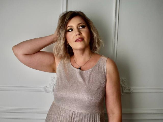 NinaStarle - Live porn &amp; sex cam - 25488293