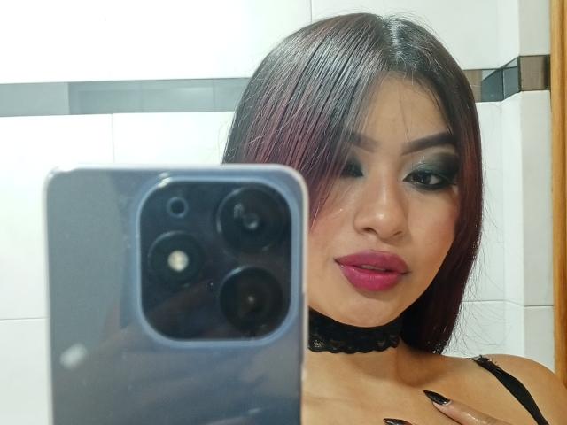 EmmaaRodriguez - Live porn &amp; sex cam - 25488625