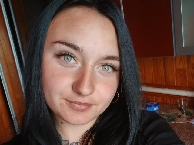 DeliaLiv - Sexe cam en vivo - 25490853