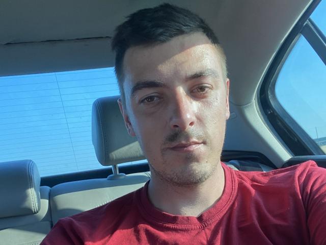 MaxenRace - Live Sex Cam - 25493021