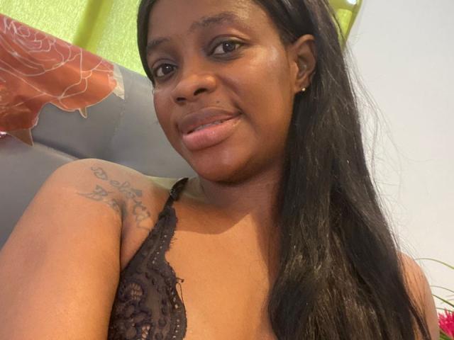 MELLEE - Live sex cam - 25493869