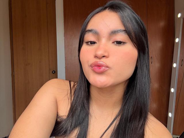 MiiaPalmer - Porno na żywo i seks kamera - 25496137