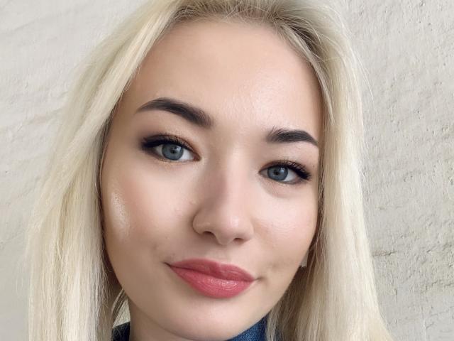 MargretChrista - Live sex cam - 25500385