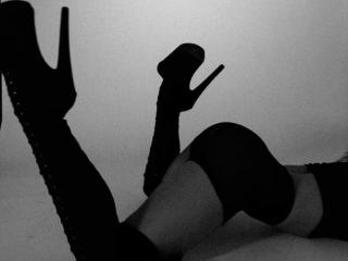 ChilliGold - Live porn &amp; sex cam - 25500689