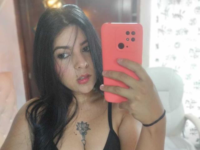 SalomeDias - Live sex cam - 25503569