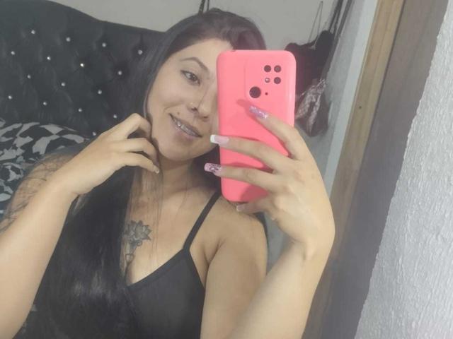 SalomeDias - Live sex cam - 25503577