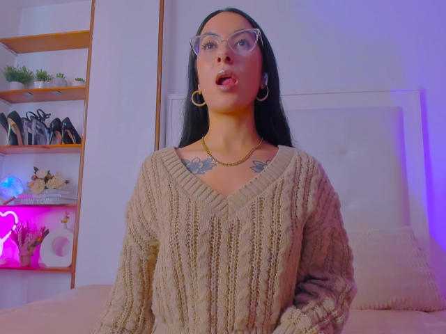 SarahLuna - Live porn &amp; sex cam - 25506585