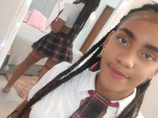 NahommyBrown - Live sexe cam - 25508025