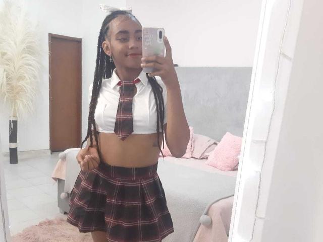 NahommyBrown - Live sexe cam - 25508033