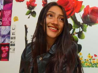 KiriamGomez - Live sex cam - 25509225