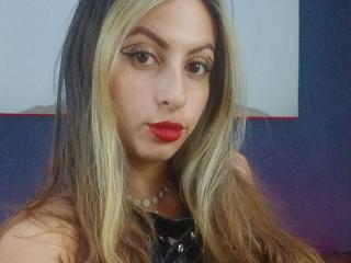 DominatrixLeila - Live Sex Cam - 25510641
