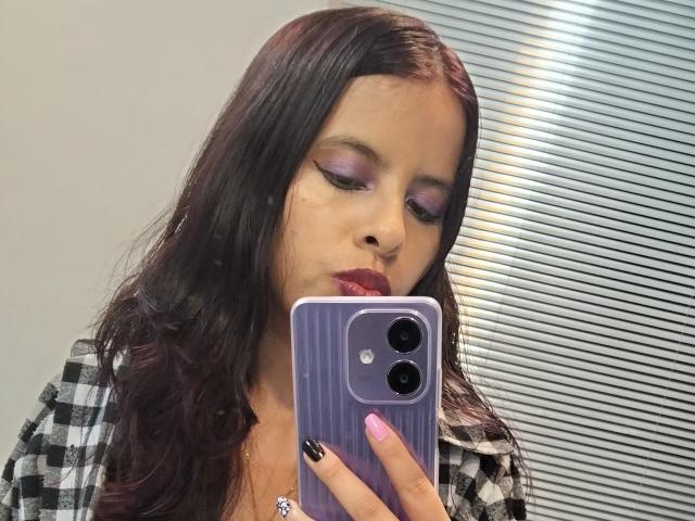 JuliaWaine - Live sex cam - 25512861