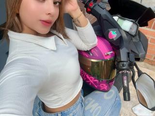 SofiaFoxx - Live porn &amp; sex cam - 25513289