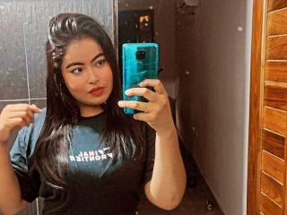 MiaBeicker - Live sex cam - 25517621