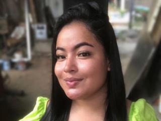 MiaBeicker - Live sex cam - 25517645