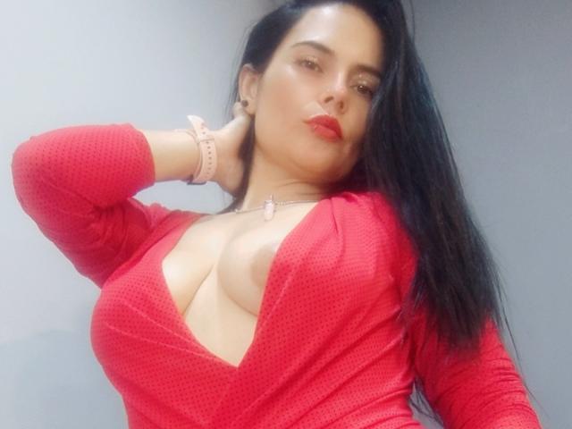 CharlotteCrofort - Live porn &amp; sex cam - 25518049