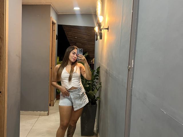 SharonKlart - Live porn &amp; sex cam - 25520949