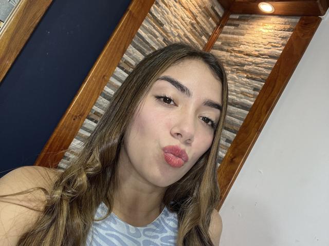 SharonKlart - Sexe cam en vivo - 25521093