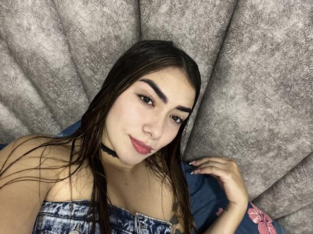 SharonKlart - Sexe cam en vivo - 25521105