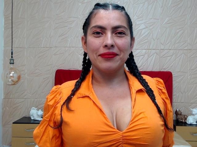 LucianaMontiel - Live porn &amp; sex cam - 25522133