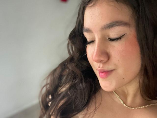 GagingZariha - Live sex cam - 25523433